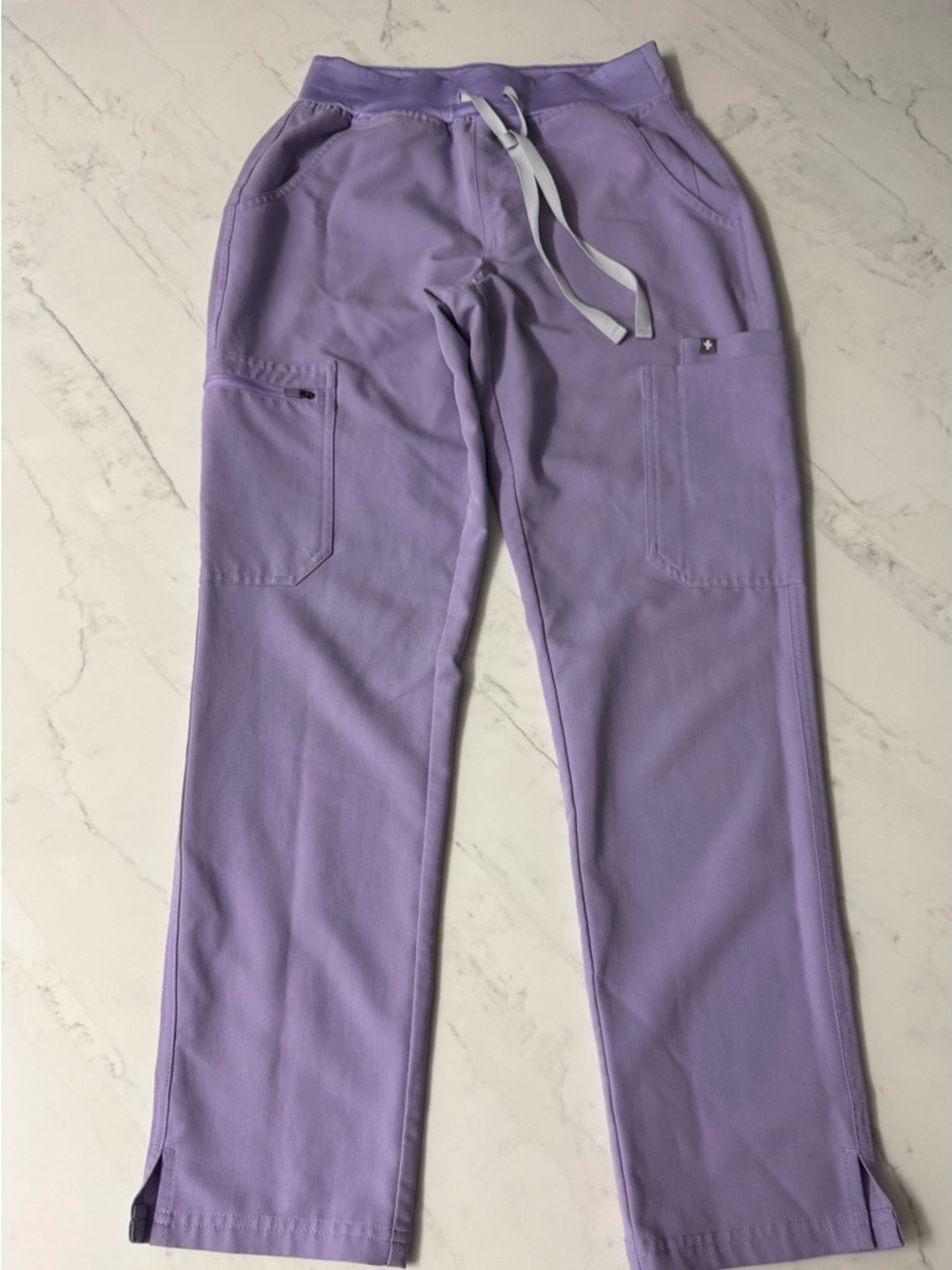 Figs Women’s Lavender Cargo Scrub Pants